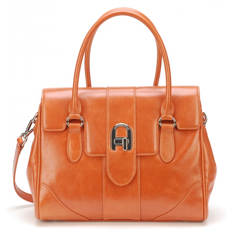 Sac à main rabat cuir Kessy Sac à main rabat cuir Kessy