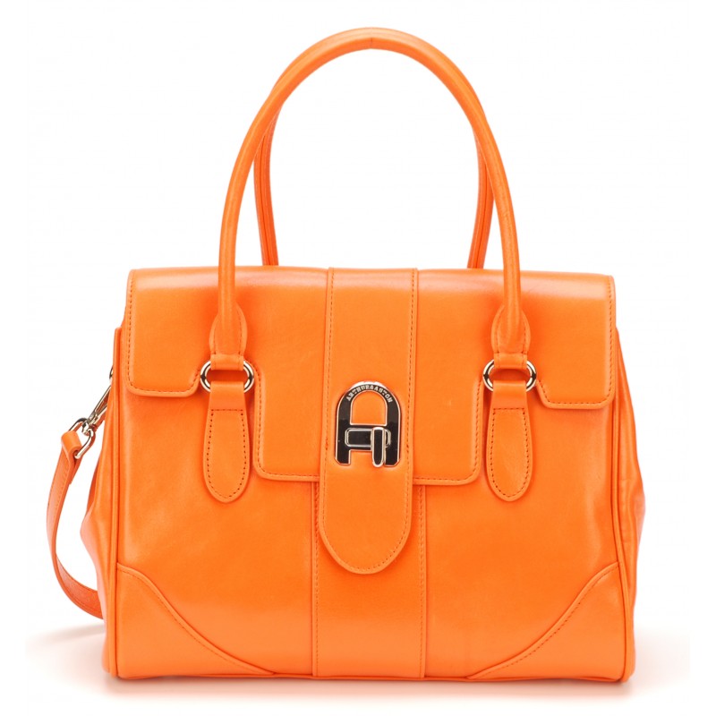 Sac à main rabat cuir Kessy Sac à main rabat cuir Kessy