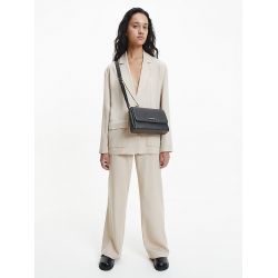 Sac Travers Dressed en Synthétique - Calvin Klein