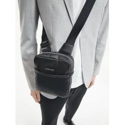 Sac Travers Utility Nappa en Synthétique - Calvin Klein