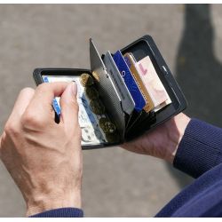 Accessoires, Modèle Big Stockholm, OGON porte cartes OGON PORTE CARTES BIG  STOCKHOLM - Maroquinerie Ury à Haguenau