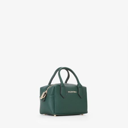 Sac Travers Fall 