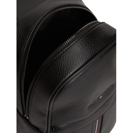 Th central slingpack