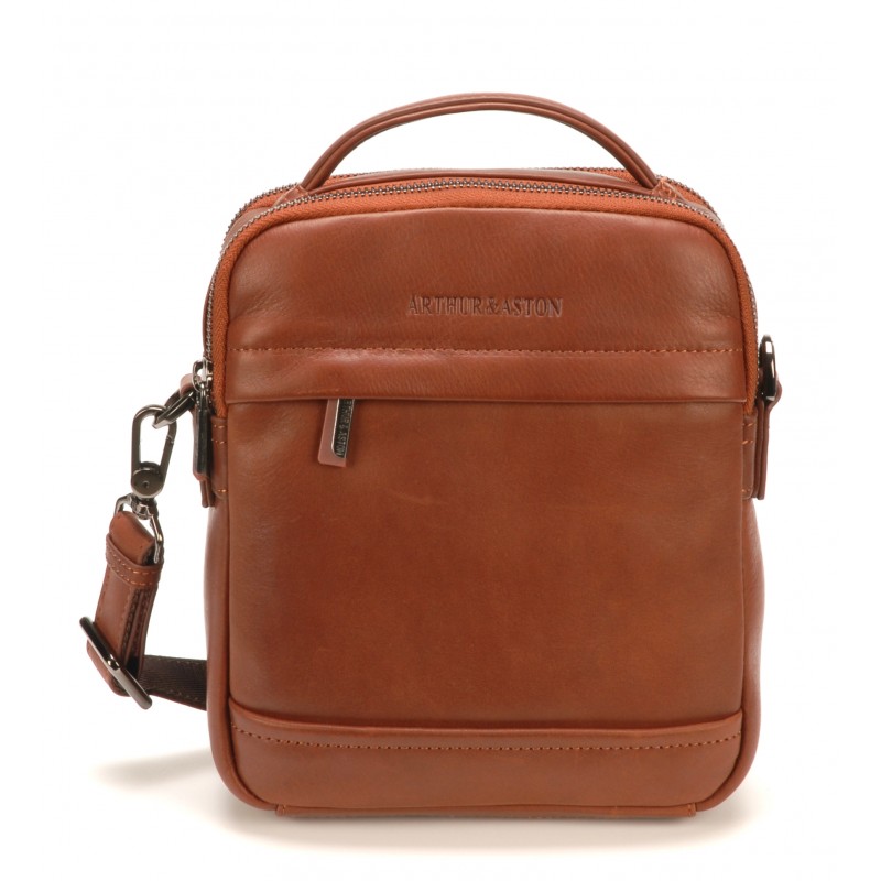 Sac porté travers grand format Pablo cuir vachette plongé Sac porté travers grand format Pablo cuir vachette plongé